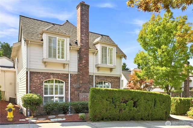 6811 117th Avenue NE, Kirkland, WA 98033