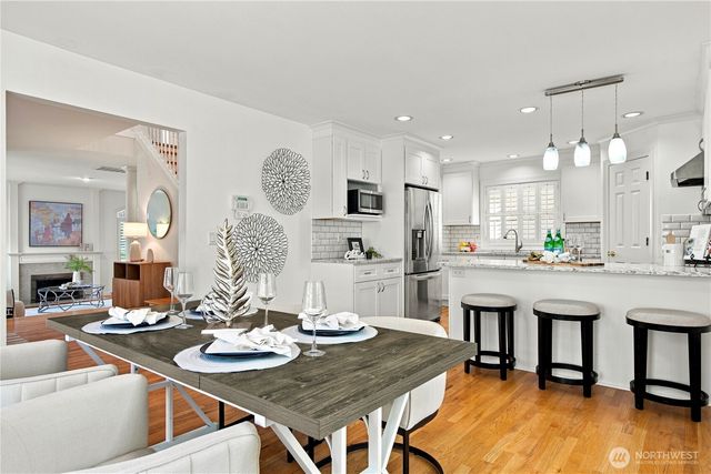 6811 117th Avenue NE, Kirkland, WA 98033