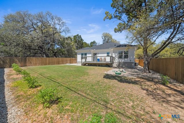 566 Whispering Breeze Drive, Canyon Lake, TX 78133