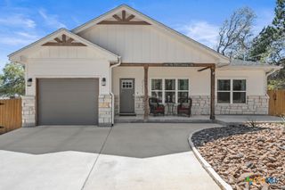 566 Whispering Breeze Drive, Canyon Lake, TX 78133