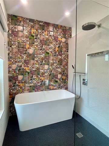 747 2ND STREET N, St Petersburg, FL 33701