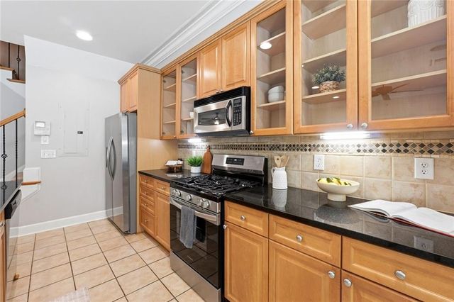 211 Merritts Avenue NW, Atlanta, GA 30313