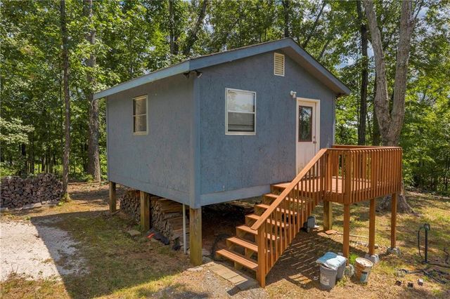 89 Eagles Perch Road, Ball Ground, GA 30107