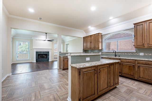 1405 Faringdon Drive, Plano, TX 75075
