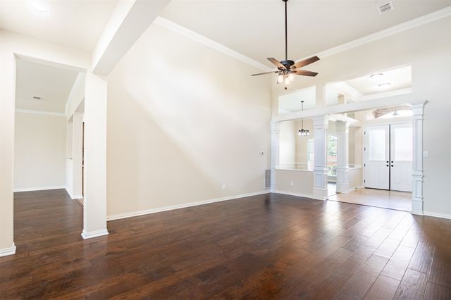 1405 Faringdon Drive, Plano, TX 75075