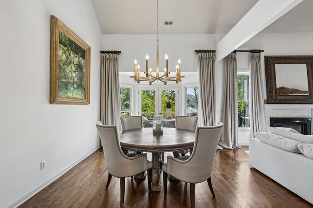 203 Kensington Park, Nashville, TN 37215