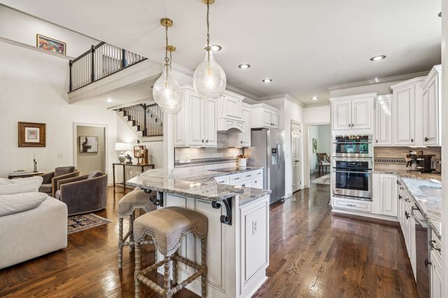 203 Kensington Park, Nashville, TN 37215
