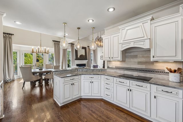 203 Kensington Park, Nashville, TN 37215