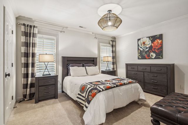 203 Kensington Park, Nashville, TN 37215
