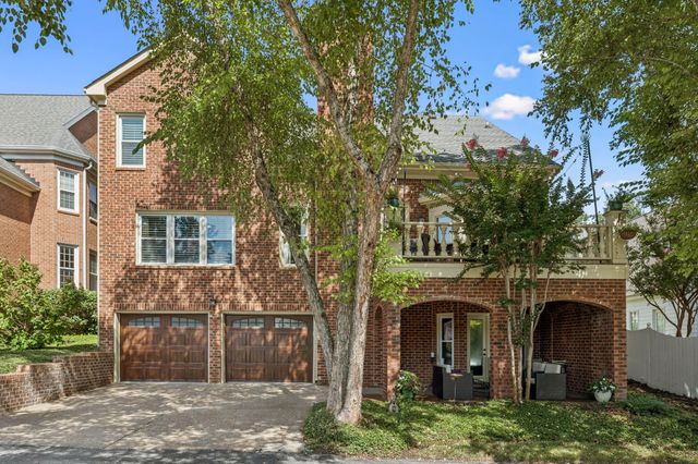 203 Kensington Park, Nashville, TN 37215