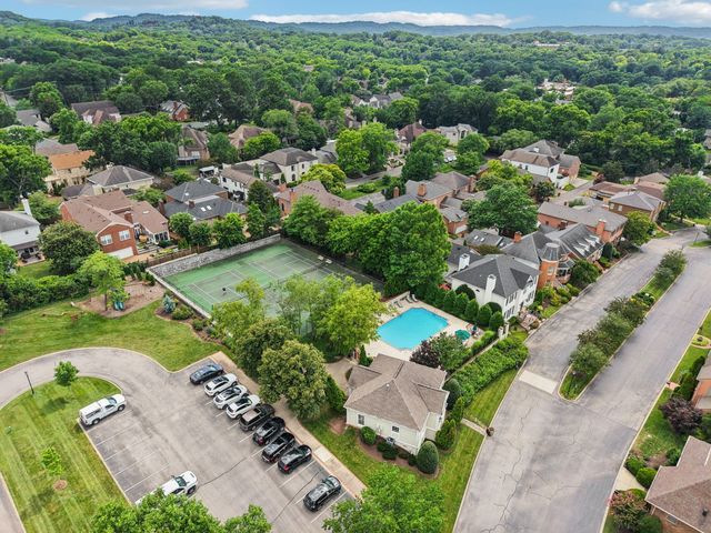 203 Kensington Park, Nashville, TN 37215