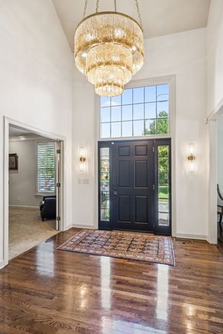 203 Kensington Park, Nashville, TN 37215