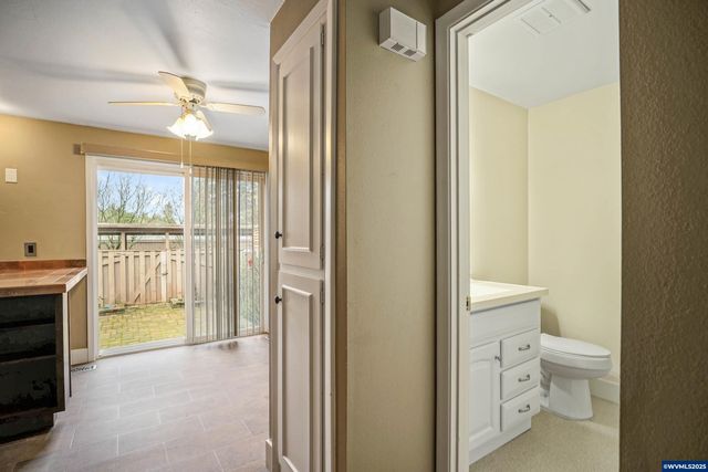 1283 Karen Wy NW, Salem, OR 97304