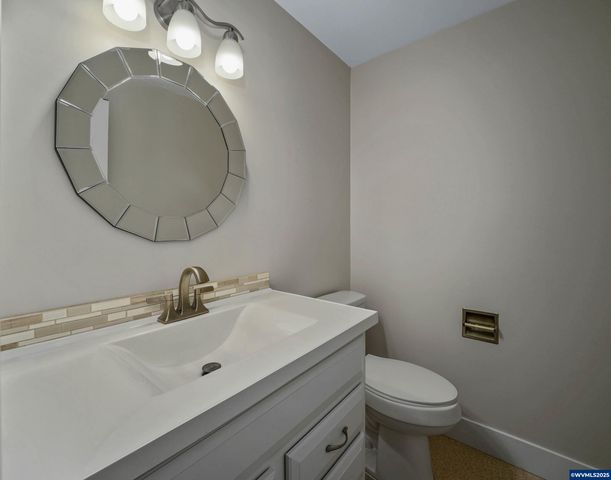 1283 Karen Wy NW, Salem, OR 97304