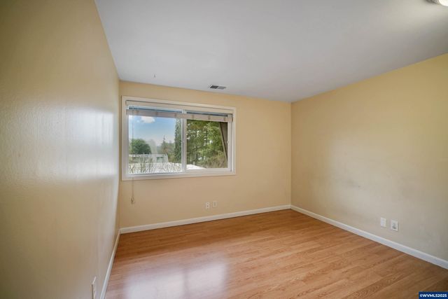 1283 Karen Wy NW, Salem, OR 97304