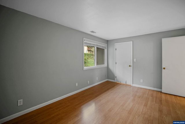 1283 Karen Wy NW, Salem, OR 97304