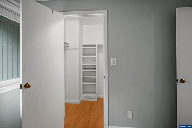 1283 Karen Wy NW, Salem, OR 97304