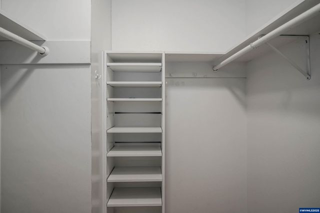 1283 Karen Wy NW, Salem, OR 97304