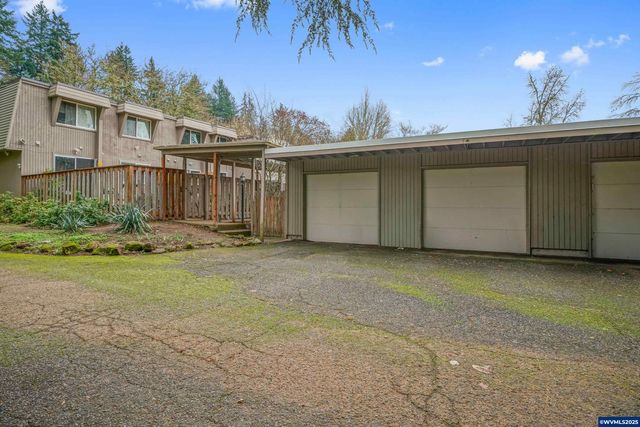 1283 Karen Wy NW, Salem, OR 97304