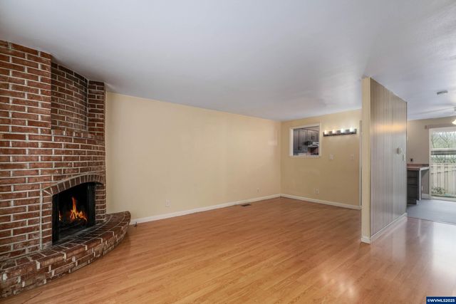 1283 Karen Wy NW, Salem, OR 97304