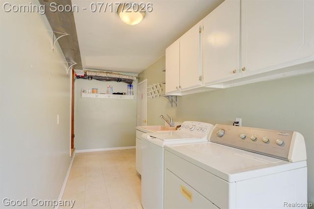 53625 Shelby Road, Utica, MI 48316
