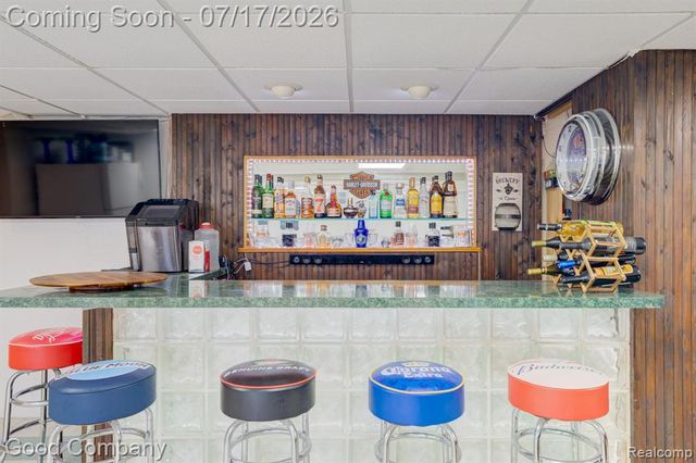 53625 Shelby Road, Utica, MI 48316