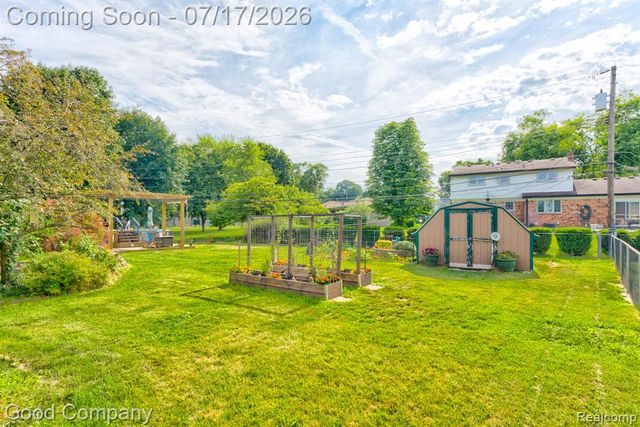 53625 Shelby Road, Utica, MI 48316