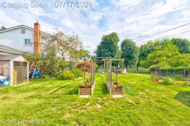 53625 Shelby Road, Utica, MI 48316