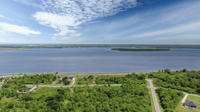 9433 W Shoreline Drive, Kemp, TX 75143