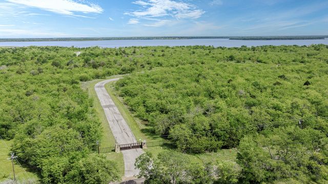 9433 W Shoreline Drive, Kemp, TX 75143