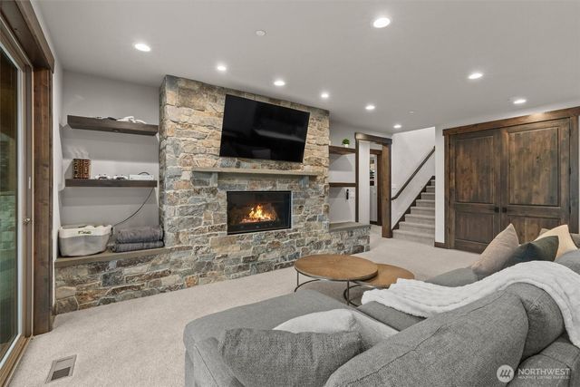 890 Larkspur Loop, Cle Elum, WA 98922