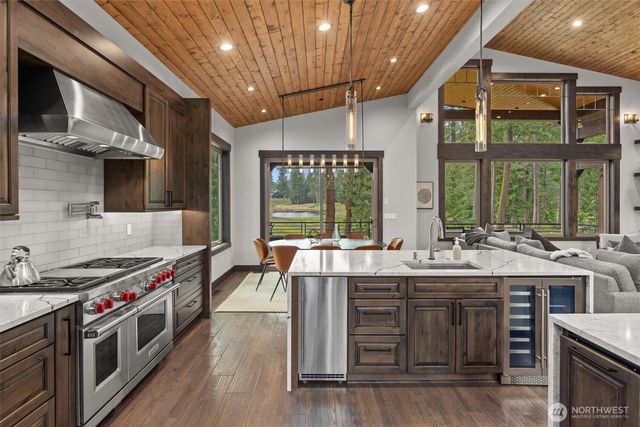 890 Larkspur Loop, Cle Elum, WA 98922