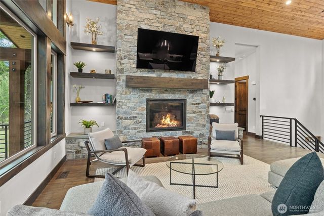 890 Larkspur Loop, Cle Elum, WA 98922