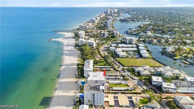 1977 Gulf Shore BLVD N 504, Naples, FL 34102