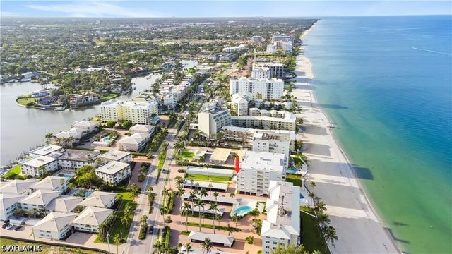 1977 Gulf Shore BLVD N 504, Naples, FL 34102