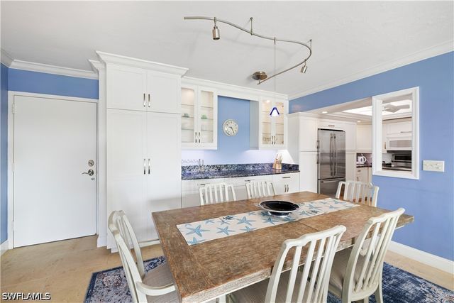 1977 Gulf Shore BLVD N 504, Naples, FL 34102