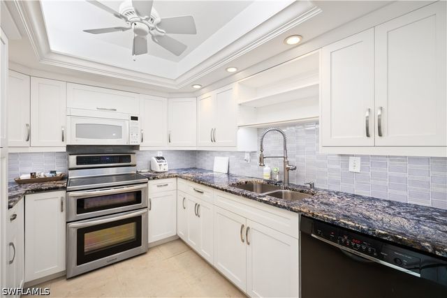 1977 Gulf Shore BLVD N 504, Naples, FL 34102