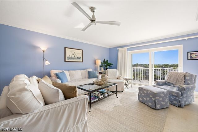 1977 Gulf Shore BLVD N 504, Naples, FL 34102