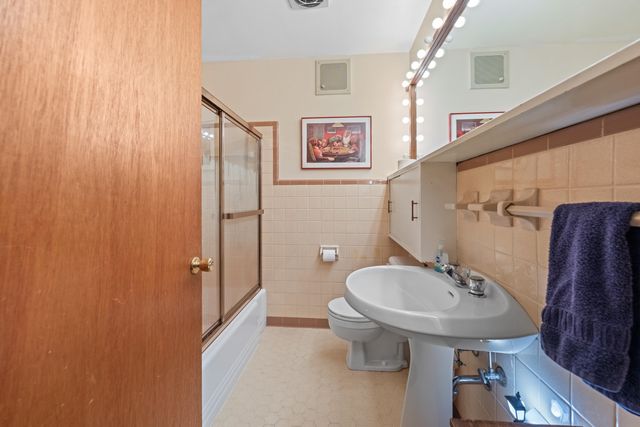 2989 LITTLE JOHN RD, Millington, TN 38053