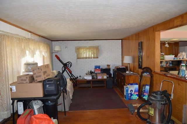 116 Pine St, Fitchburg, MA 01420