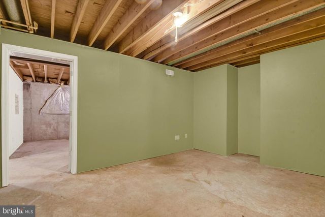 11 BANCROFT ST, Taneytown, MD 21787