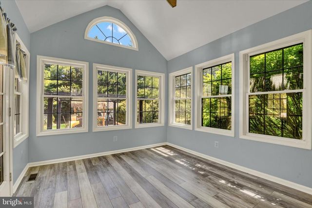 11 BANCROFT ST, Taneytown, MD 21787
