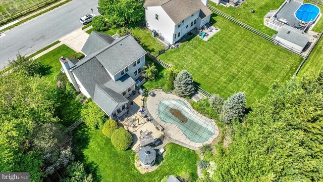 11 BANCROFT ST, Taneytown, MD 21787