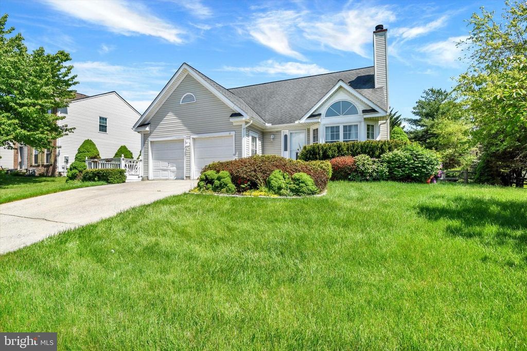 11 BANCROFT ST, Taneytown, MD 21787