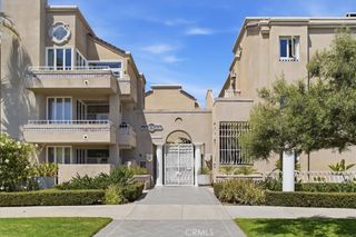 3990 Nobel, San Diego, CA 92122