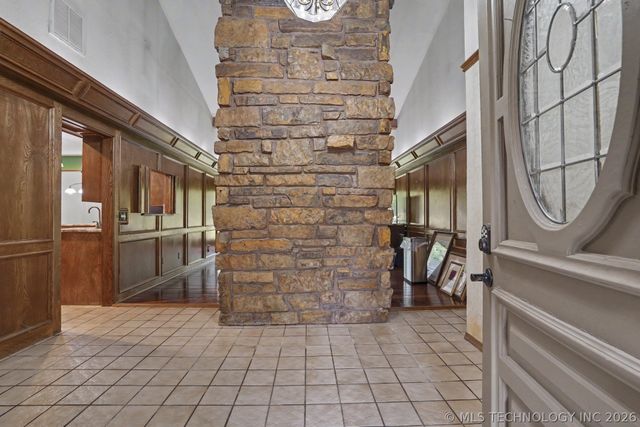 2966 W Berwick Street, Claremore, OK 74017