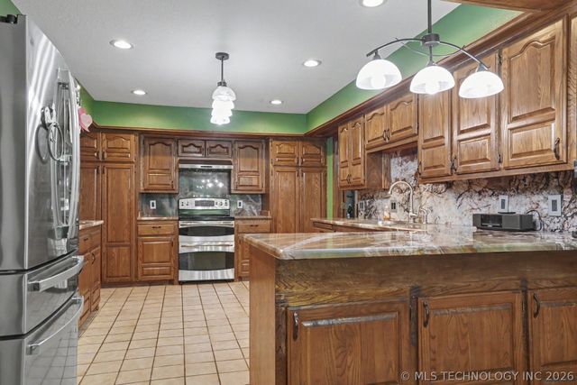 2966 W Berwick Street, Claremore, OK 74017