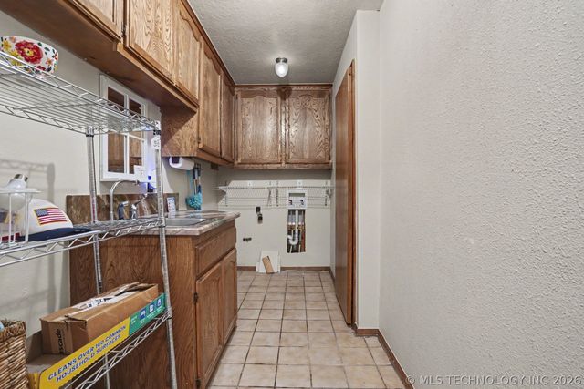 2966 W Berwick Street, Claremore, OK 74017
