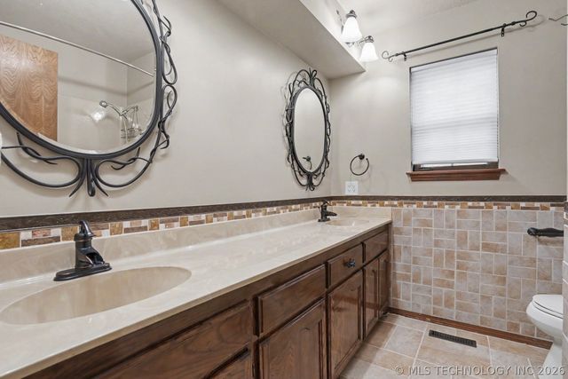 2966 W Berwick Street, Claremore, OK 74017