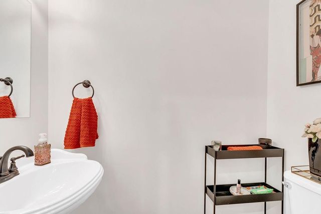 99 Griggs SW Street, Marietta, GA 30064